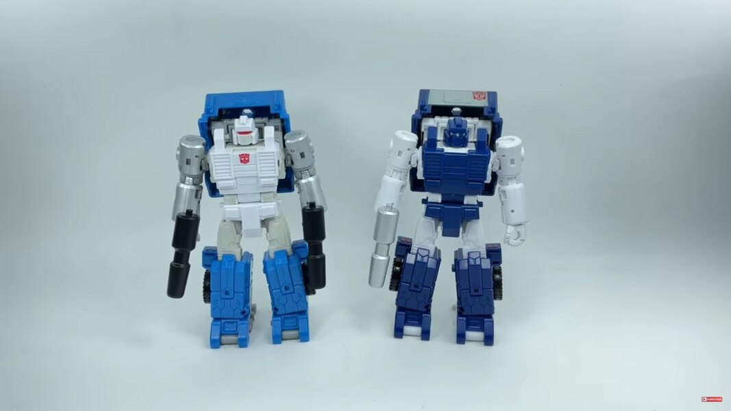 Transformers Generations Puffer  (8 of 13)